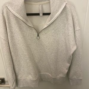 Oversized Athleta 1/2 Zip Size M